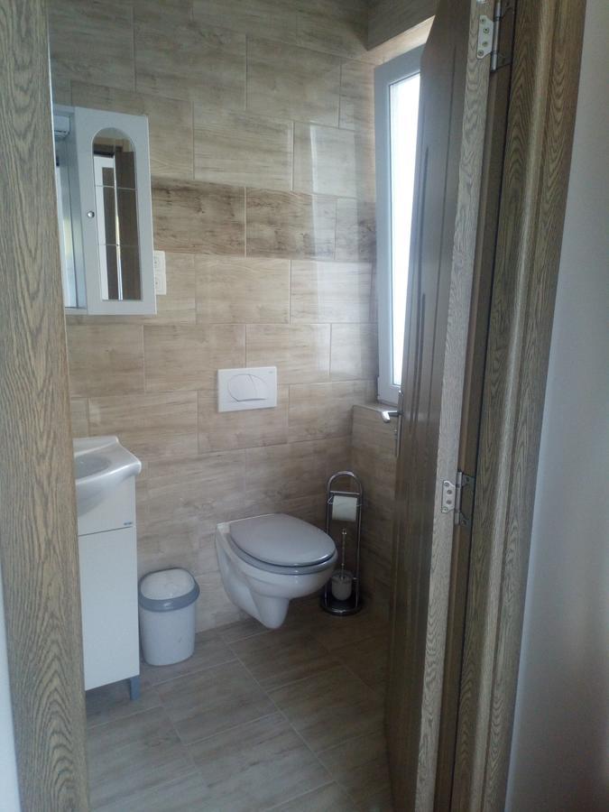 Aniko Apartmanhaz Балатонфёльдвар Номер фото